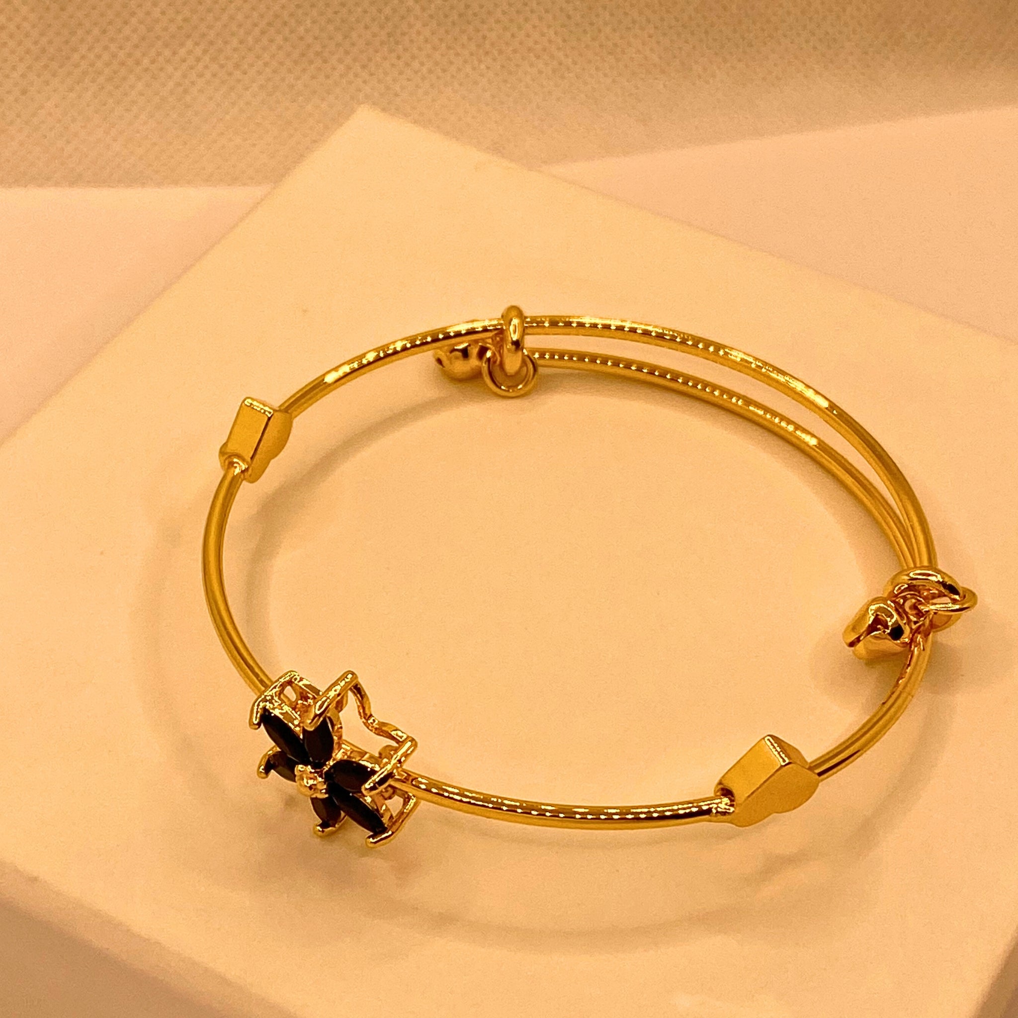 Elegant Black Flora Gold Bracelets For Women/Girls