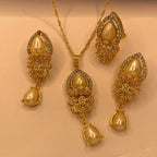 Luxury Gold Plated Pearl Zircon Necklace Set For Women/Girls.