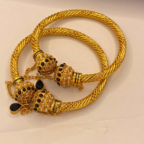 Elegant Luxury Black stones Gold-Plated Adjustable Bangles for Women/Girls