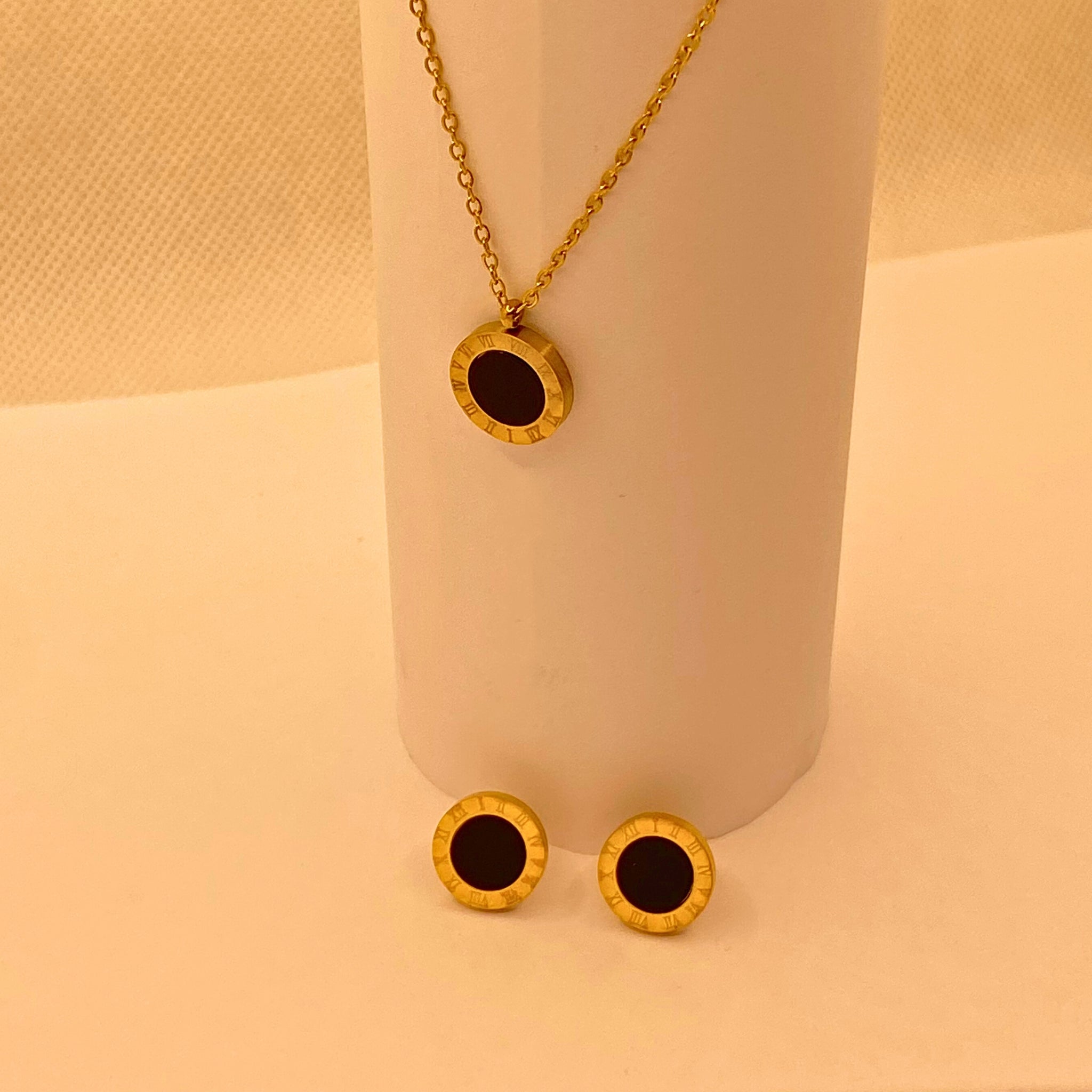 Simple Gold stainless steel Necklace set For Wome/Girls