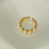 GOLD OPERA PERAL RING.