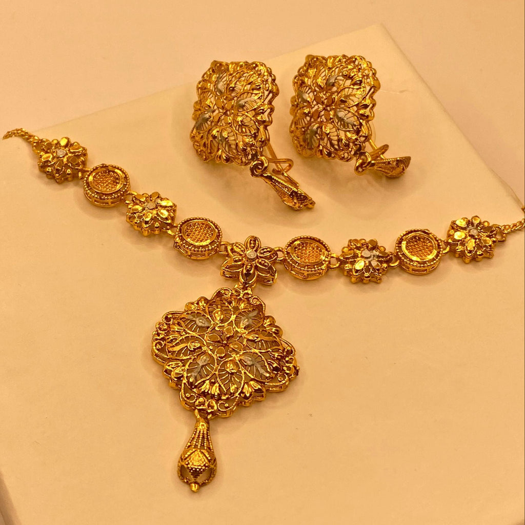 Luxury Gold-Plated Fancy Design Necklace Set for Women & Girls
