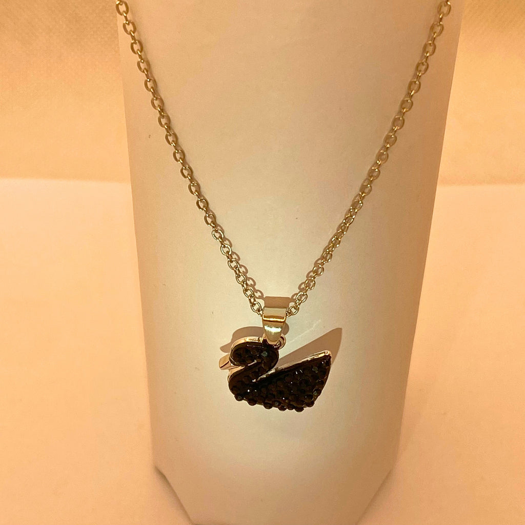 Simple Elegant Shiny Black Duck Pendant For Wome.Girls