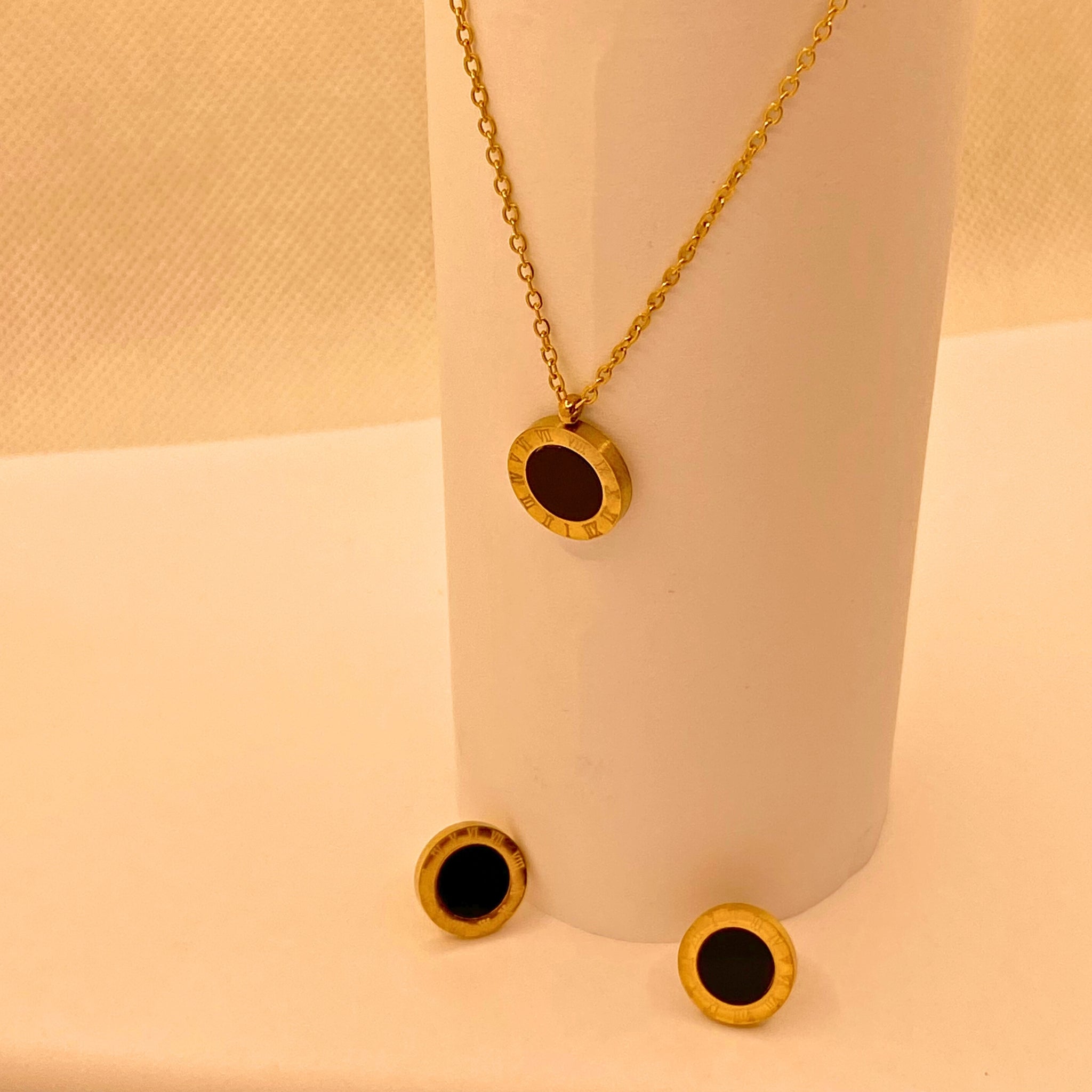 Simple Gold stainless steel Necklace set For Wome/Girls
