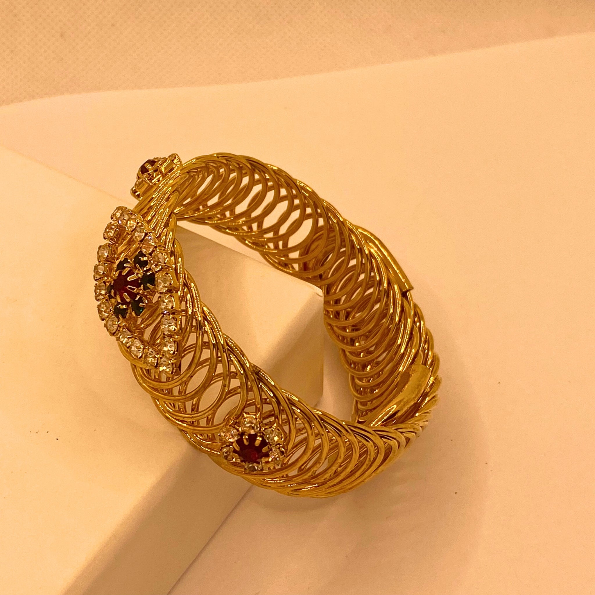 Twisted Crystal Loop Bracelet For Women/Girls