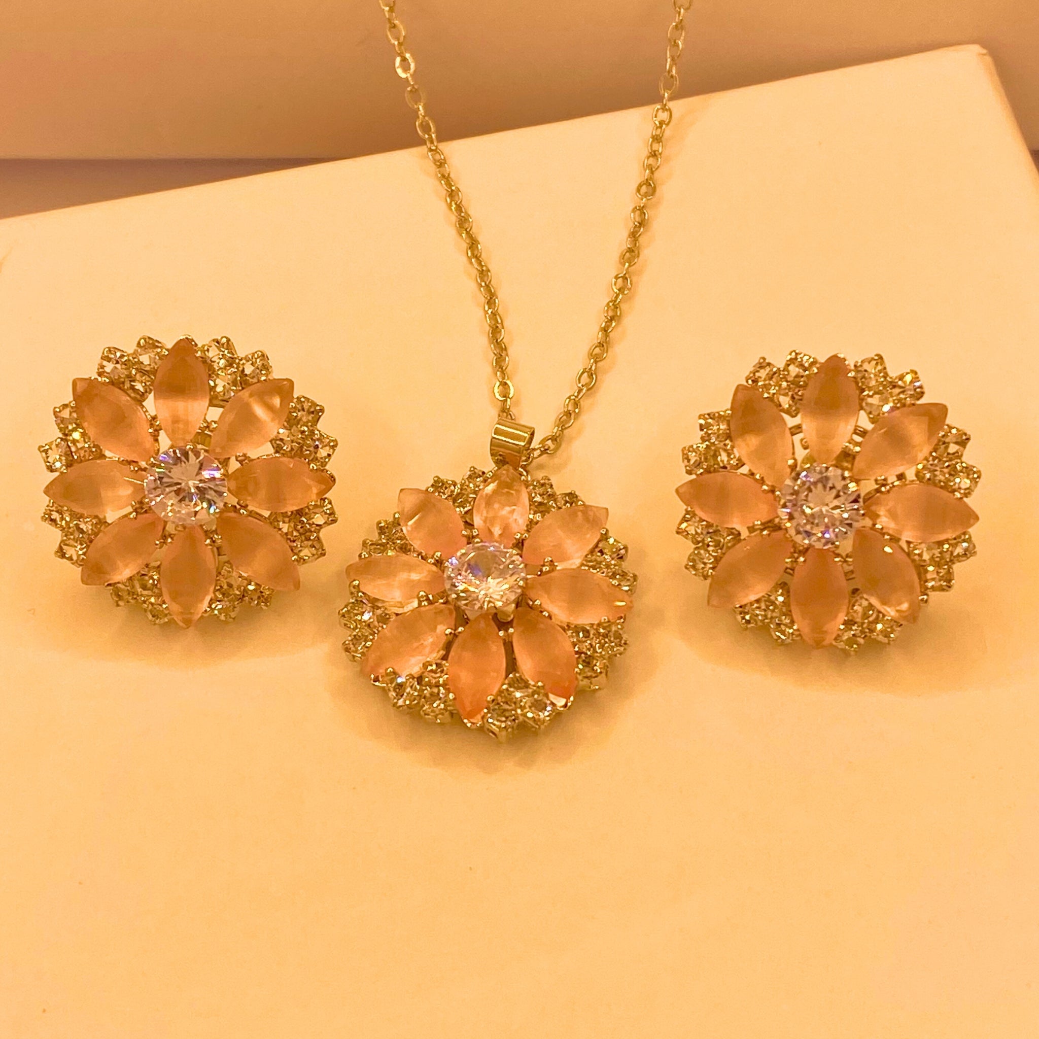 Luxury Rose Glow Zarcon Design Necklace Set for woman/girls