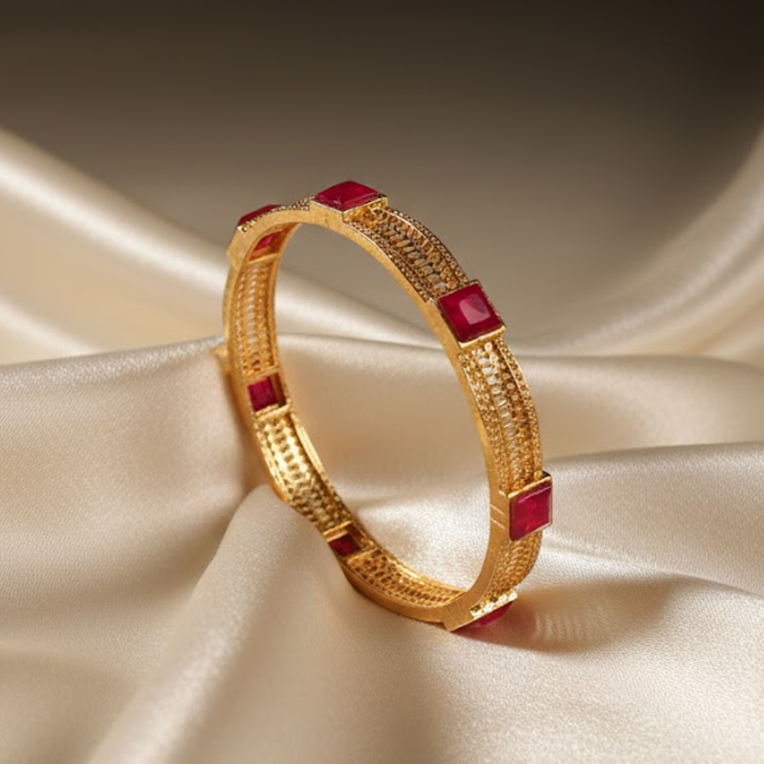 Elegant Gold Bracelet