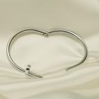 SILVER LUXE NAIL HAND CUFF